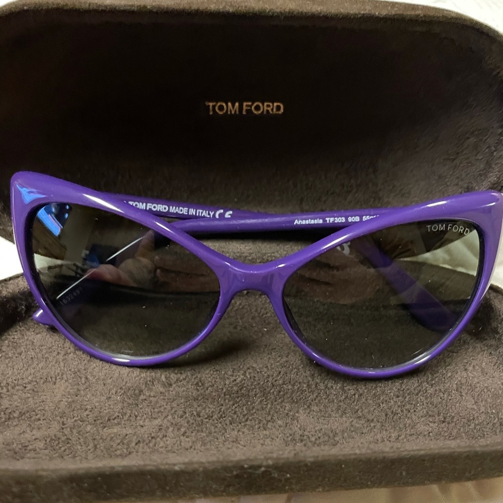Tom Ford “Anastasia “ sun glasses.